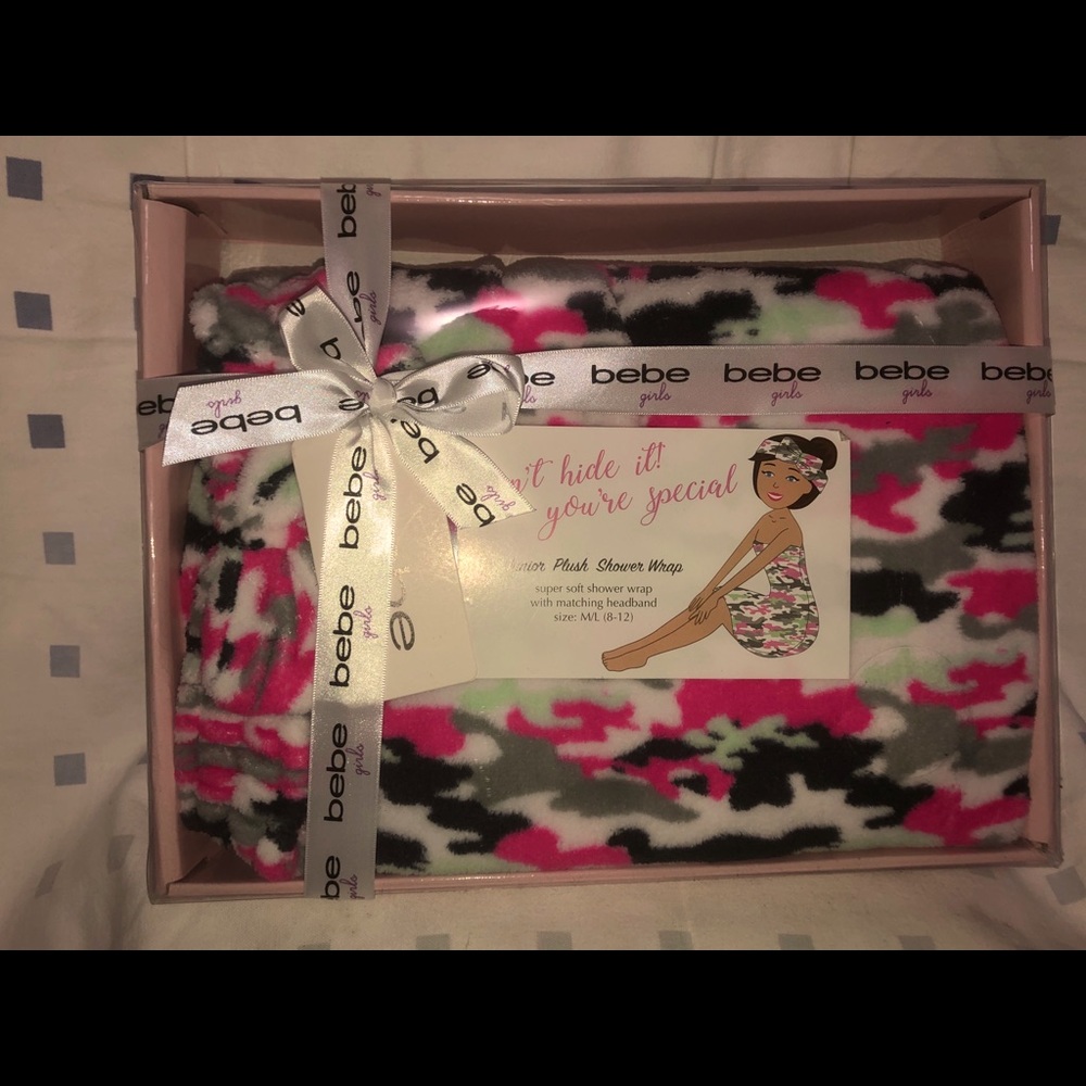 Plush shower wrap with bow headband